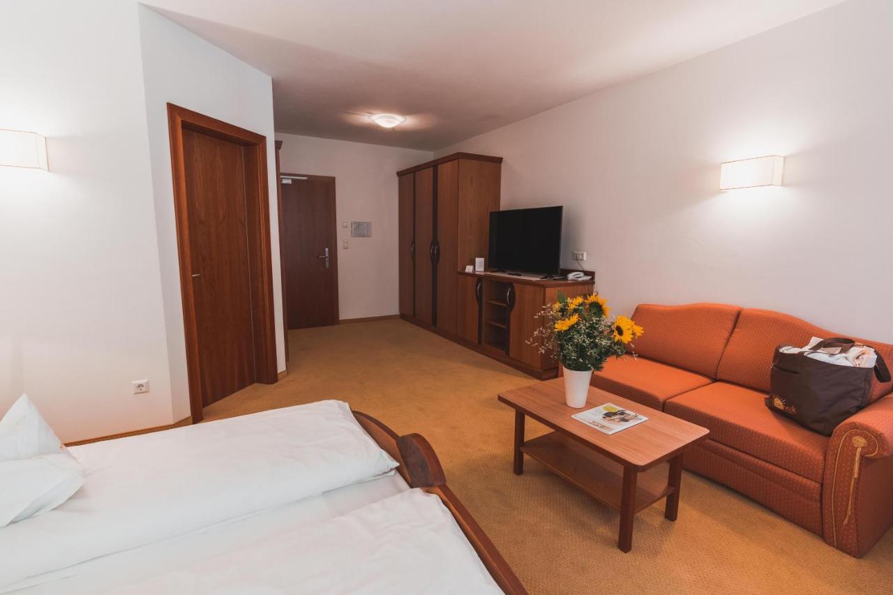 Hotel Am Sonneck Lagundo Dış mekan fotoğraf