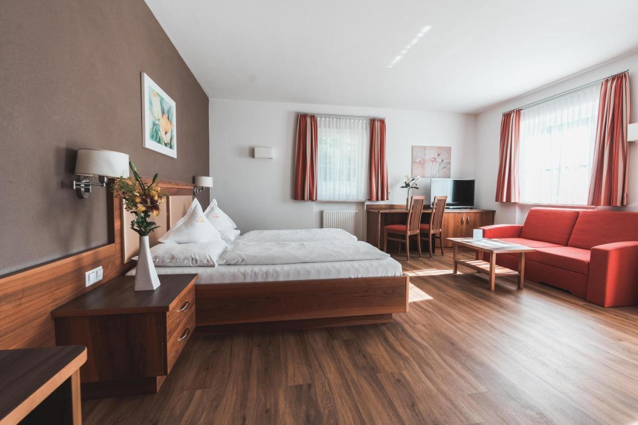 Hotel Am Sonneck Lagundo Dış mekan fotoğraf